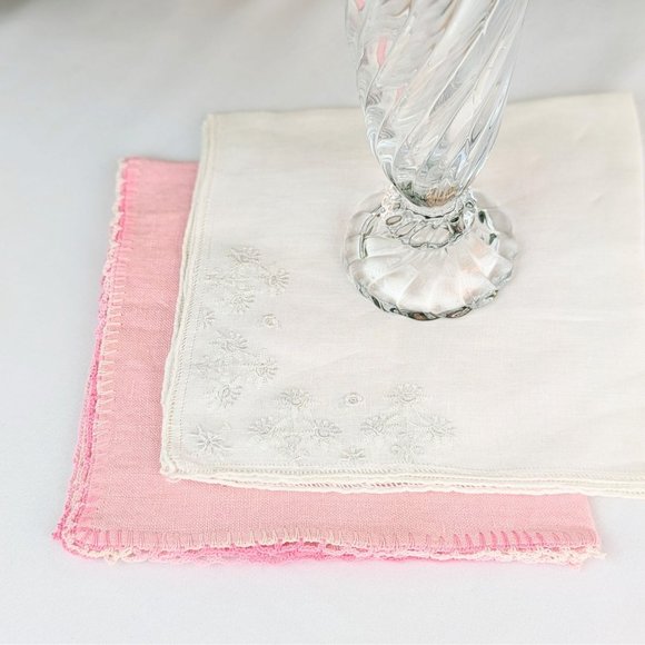 Pair of Antique Embroidered Organza Linen Cocktail Dinner Napkins White and Pink - Picture 1 of 7